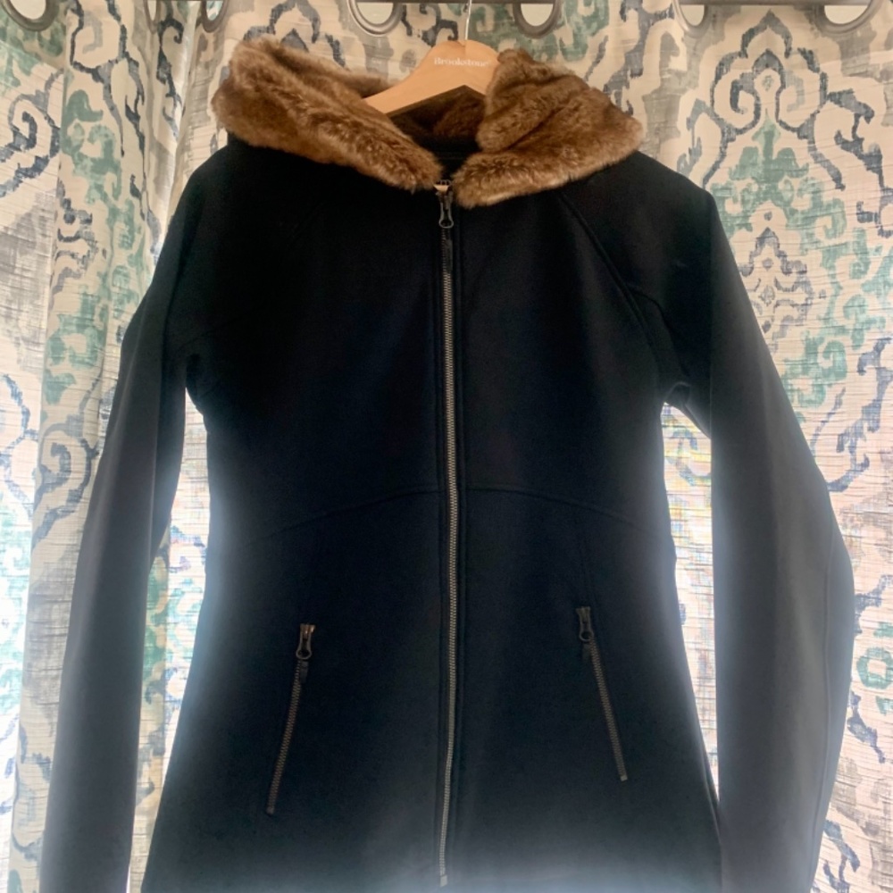 Marmot Furlong Soft Shell Jacket With Faux Fur, W… - image 8